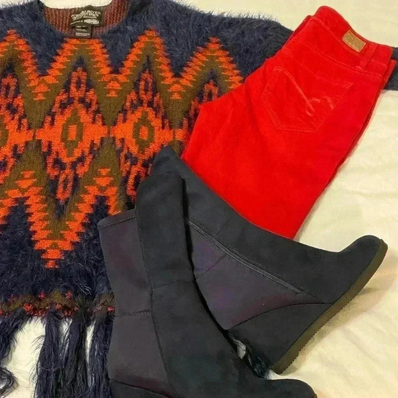 Powder River Outfitters Soft Fuzzy Southwestern Aztec Fringe‎ Longline Sweater - Picture 11 of 13